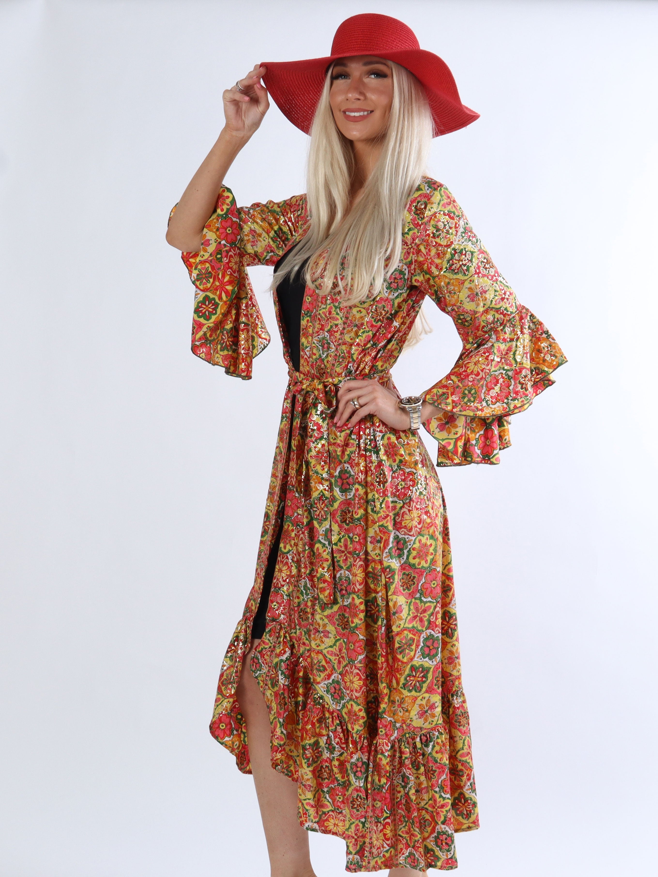 Tamina - Mönstrad kimono med gulddetaljer